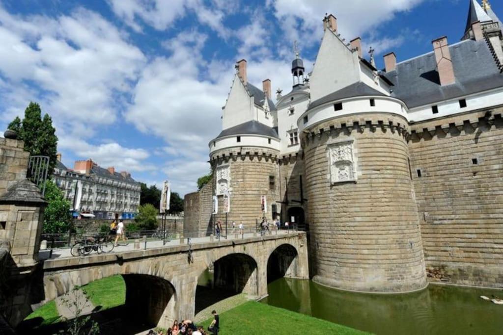 Grande Chambre Independante, Charme, Calme Sur Jardin, Nantes Centre, Acces Prive Par Escalier De L'Immeuble, Sdb & Wc Prives, 10 Minutes Gare Et Palais Des Congres Exterior foto
